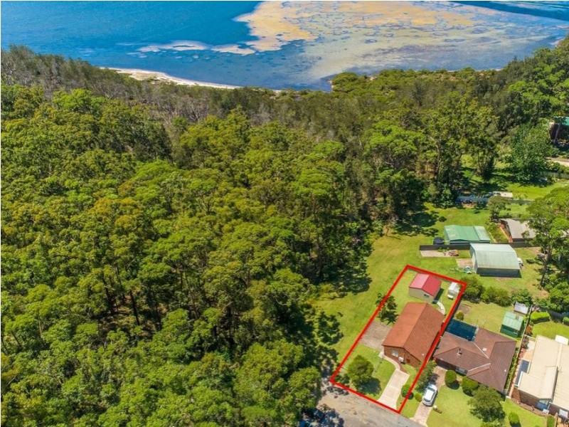 24 Lakeshore Parade, Sussex Inlet NSW 2540