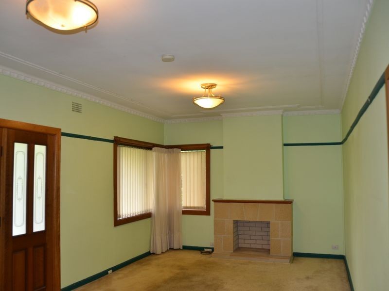 16 Deakin St, West Ryde NSW 2114