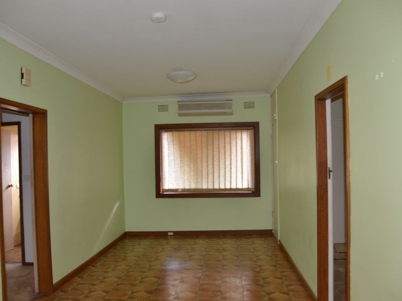 16 Deakin St, West Ryde NSW 2114