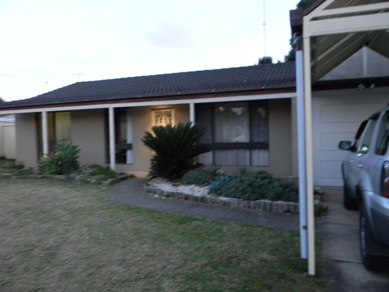 7 Pecan Close, St Clair NSW 2759