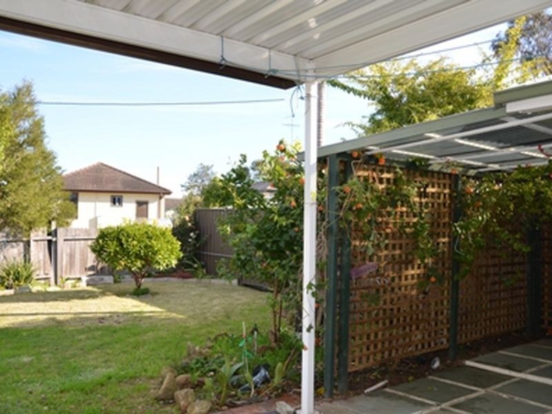 16 Burke Road, Lalor Park NSW 2147