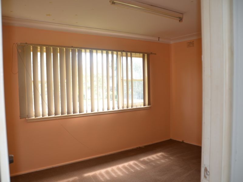 30 Valeria Street, Toongabbie NSW 2146