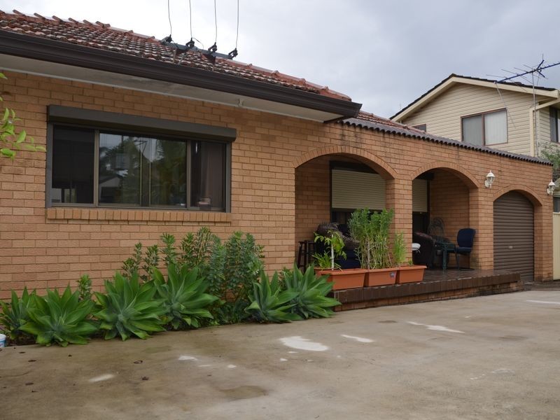 64 Girraween Road, Girraween NSW 2145