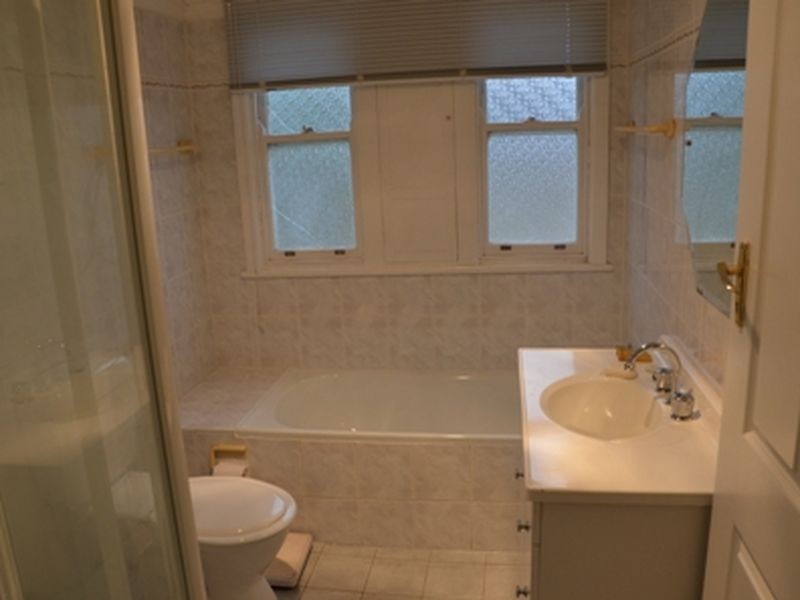 411 Blacktown Road, Toongabbie NSW 2146