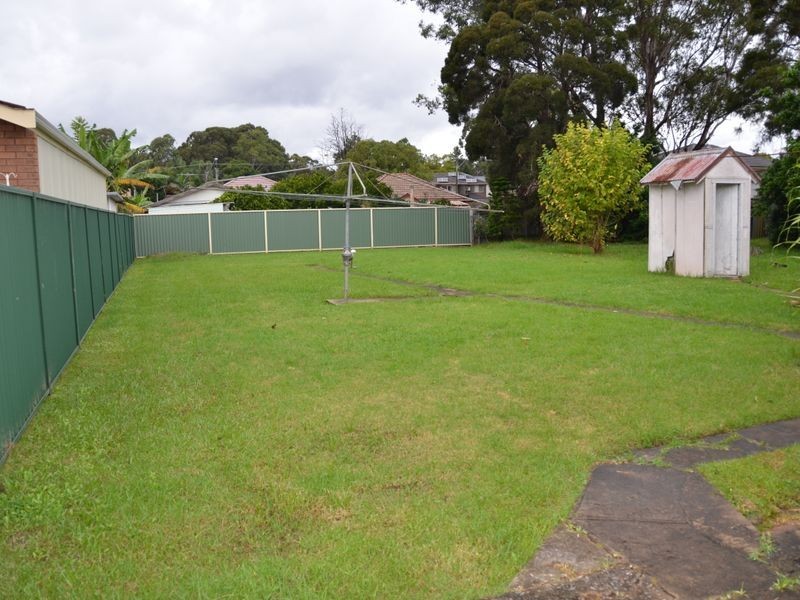 66 Aurelia St, Toongabbie NSW 2146