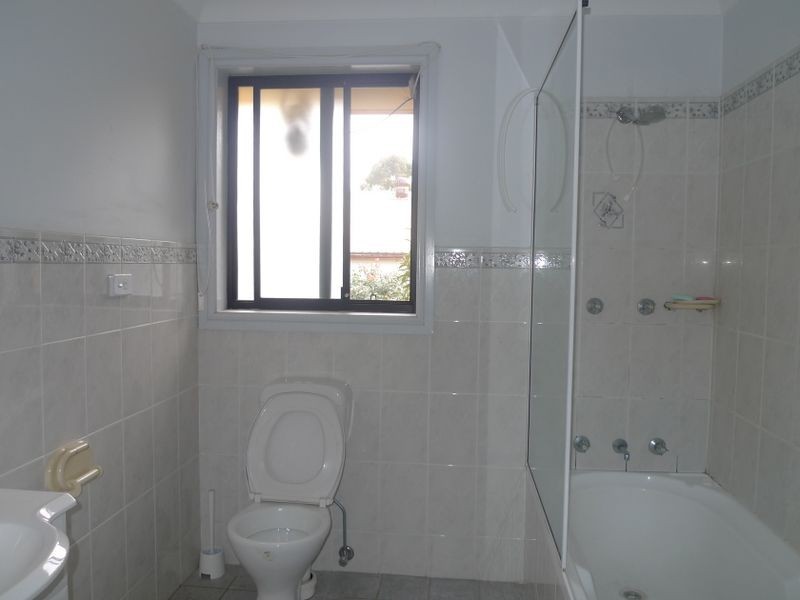 1/9-13 Valeria Street, Toongabbie NSW 2146