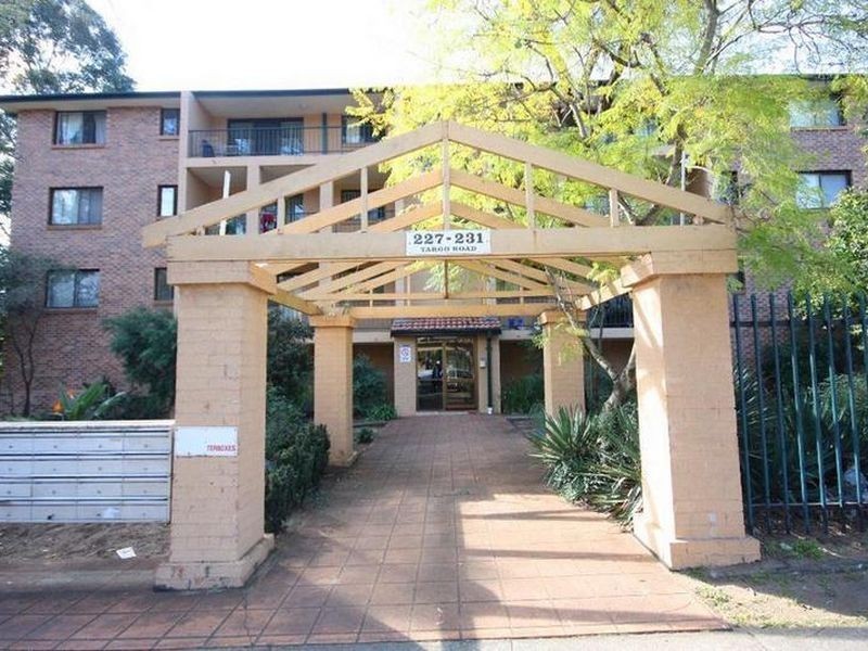17/227 Targo Road, Toongabbie NSW 2146