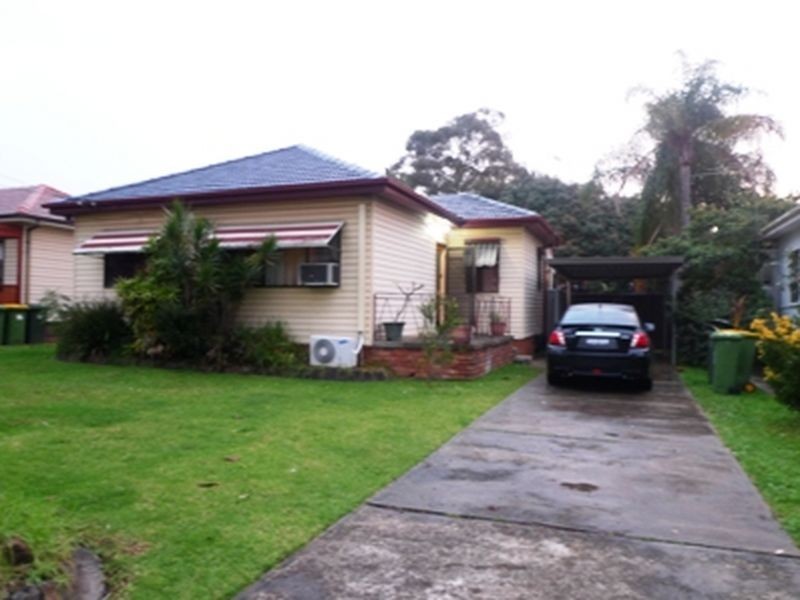 10 Preston Road, Toongabbie NSW 2146