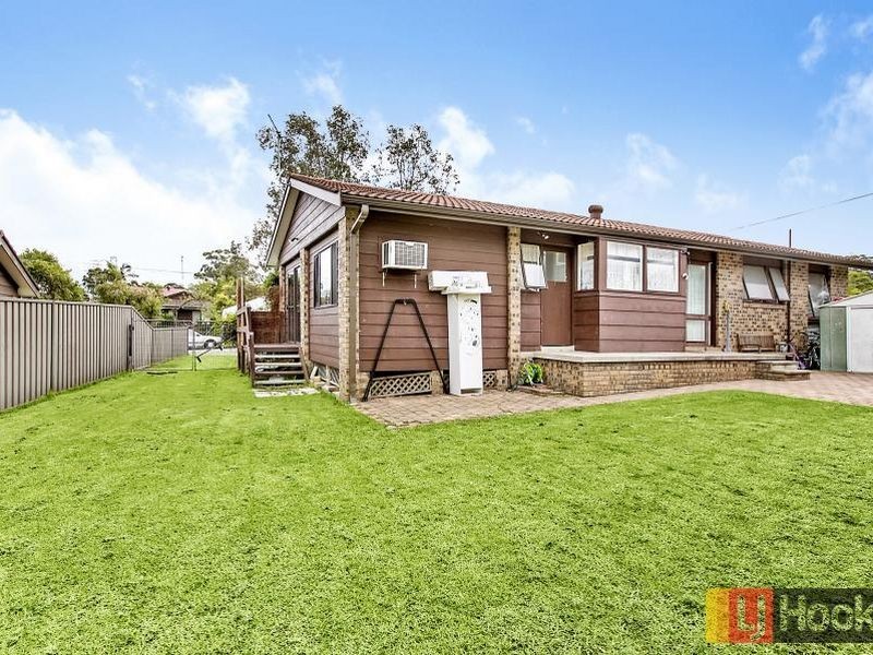 23 Orleans Crescent, Toongabbie NSW 2146