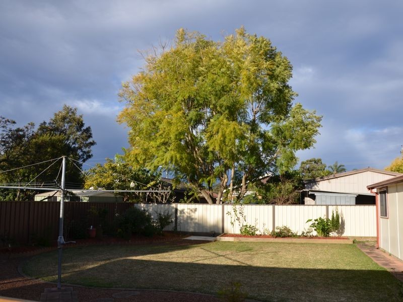 6 Greenmeadows Crescent, Toongabbie NSW 2146