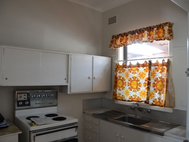 19 Savery Cres, Blacktown NSW 2148