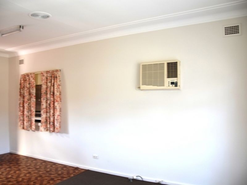 19 Savery Cres, Blacktown NSW 2148