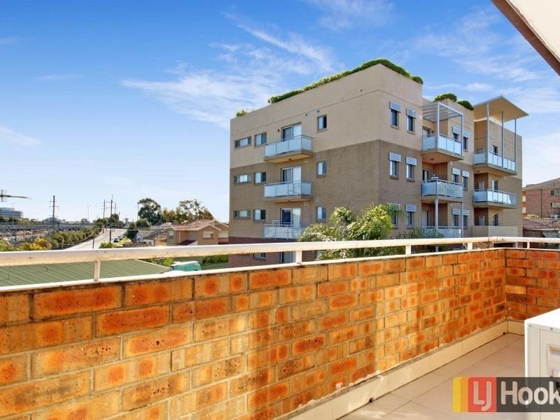 15/21-23 Devitt Street, Blacktown NSW 2148