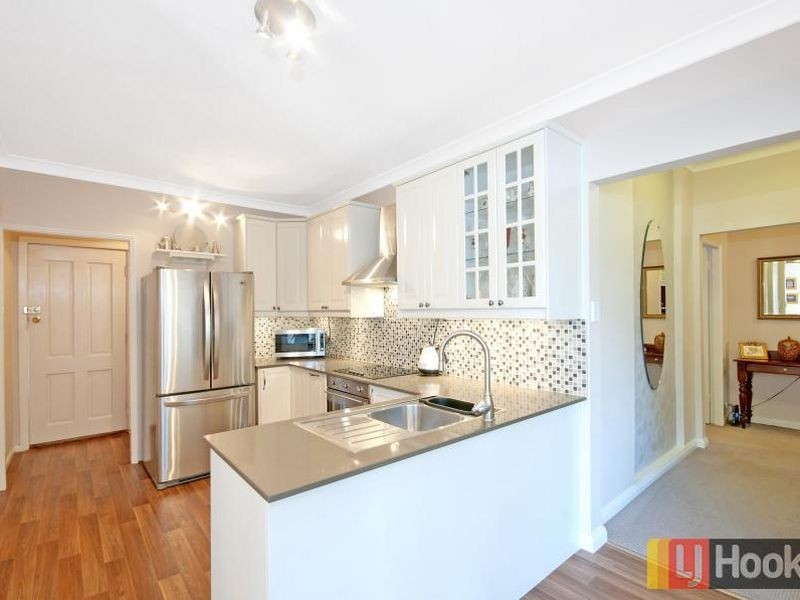 6 Linden Street, Toongabbie NSW 2146