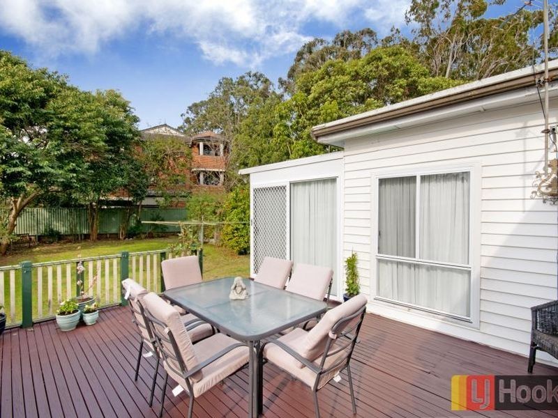 6 Linden Street, Toongabbie NSW 2146