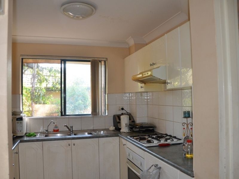 20/245 Targo Road, Toongabbie NSW 2146