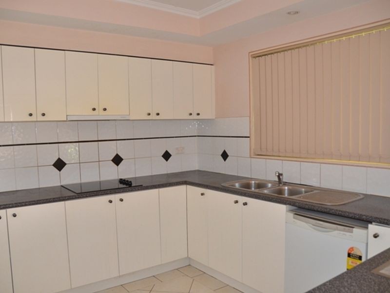 32 Marcia Street, Toongabbie NSW 2146