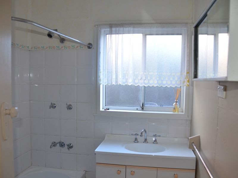 3 Melody St, Toongabbie NSW 2146