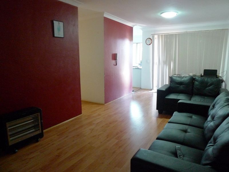 20/235 Targo Road, Toongabbie NSW 2146