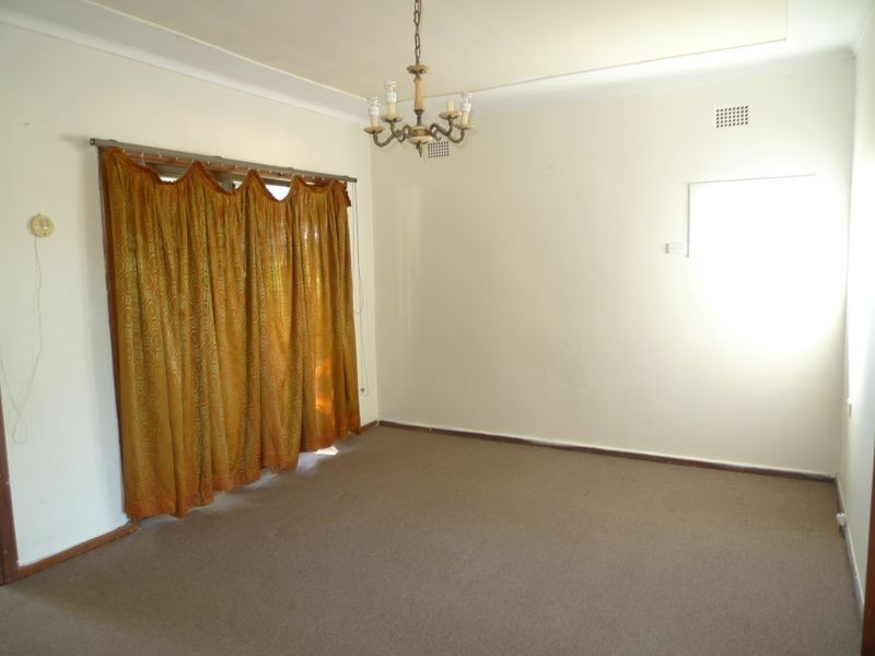 1 Heysen Ave, Ermington NSW 2115