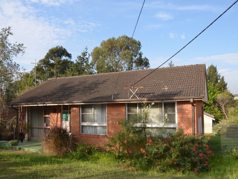 11 Carinya Road, Girraween NSW 2145