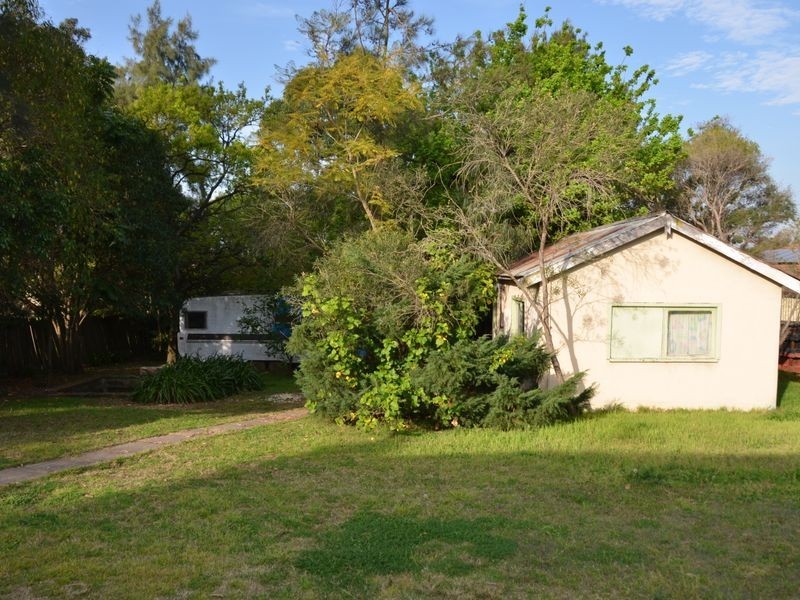 11 Carinya Road, Girraween NSW 2145