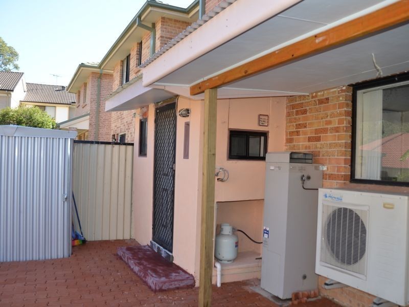 3/146 Metella Rd, Toongabbie NSW 2146