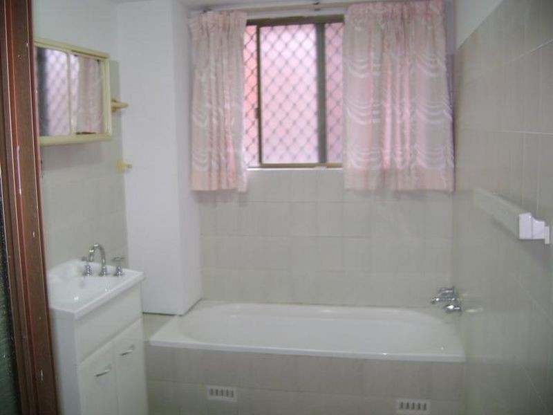 2/79-81 Lane Street, Wentworthville NSW 2145