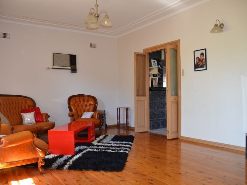 7 Macklin Street, Pendle Hill NSW 2145