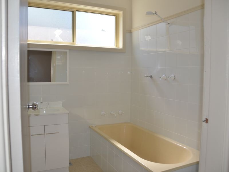 40 Cornelia Road, Toongabbie NSW 2146