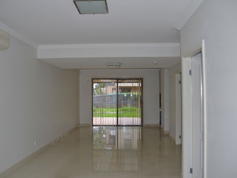 1/14 Valeria Street, Toongabbie NSW 2146