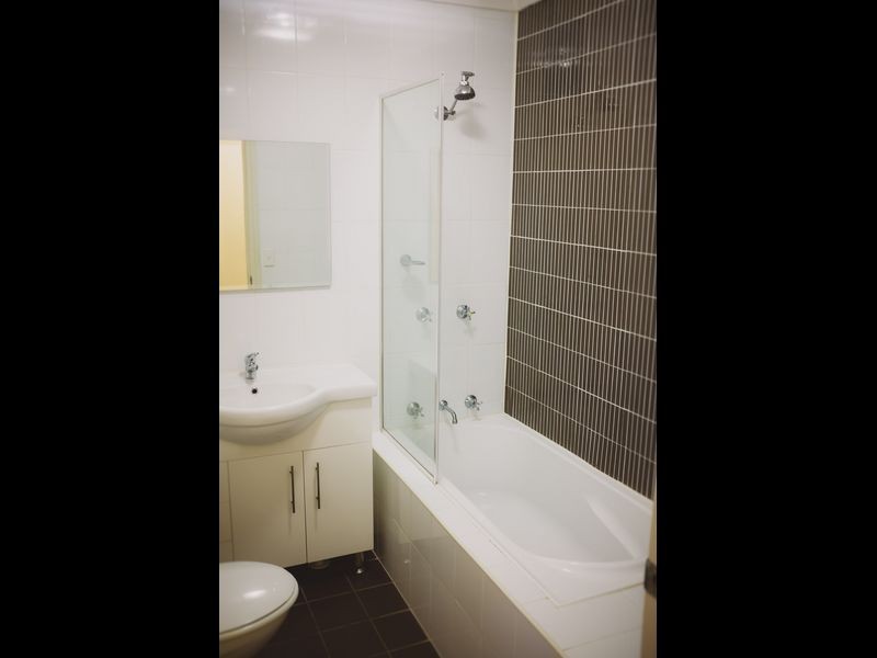 1/14 Valeria Street, Toongabbie NSW 2146