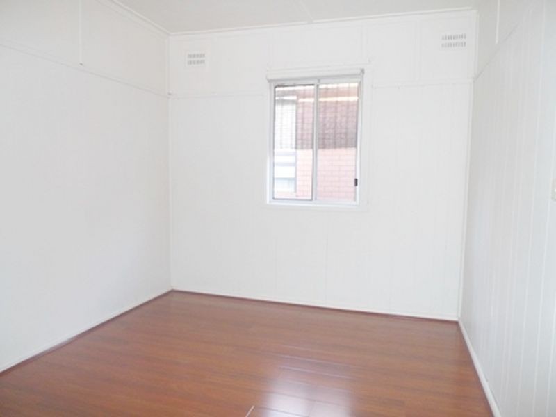 33 Oatlands Street, Wentworthville NSW 2145