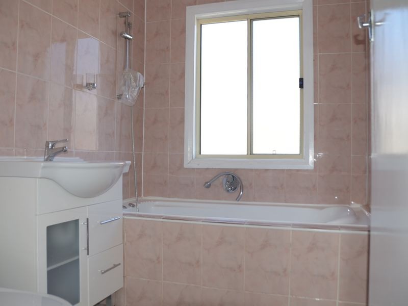 49 Aurelia Street, Toongabbie NSW 2146