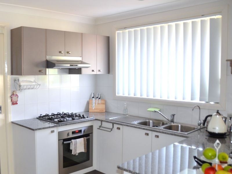 6 Memphis Crescent, Toongabbie NSW 2146
