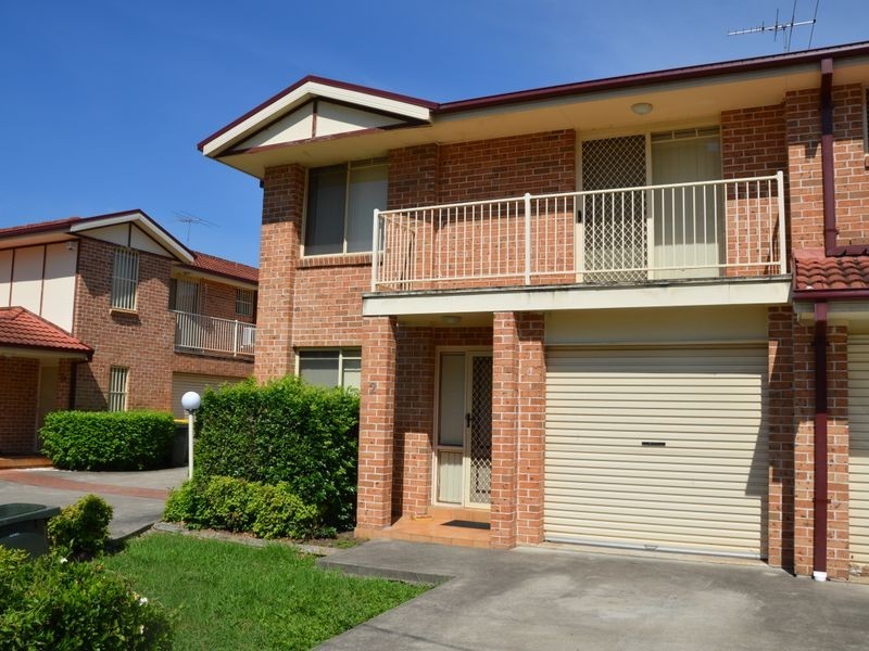 2/14 Marcia Street, Toongabbie NSW 2146