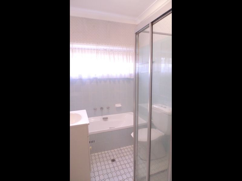 22 Premier Street, Toongabbie NSW 2146