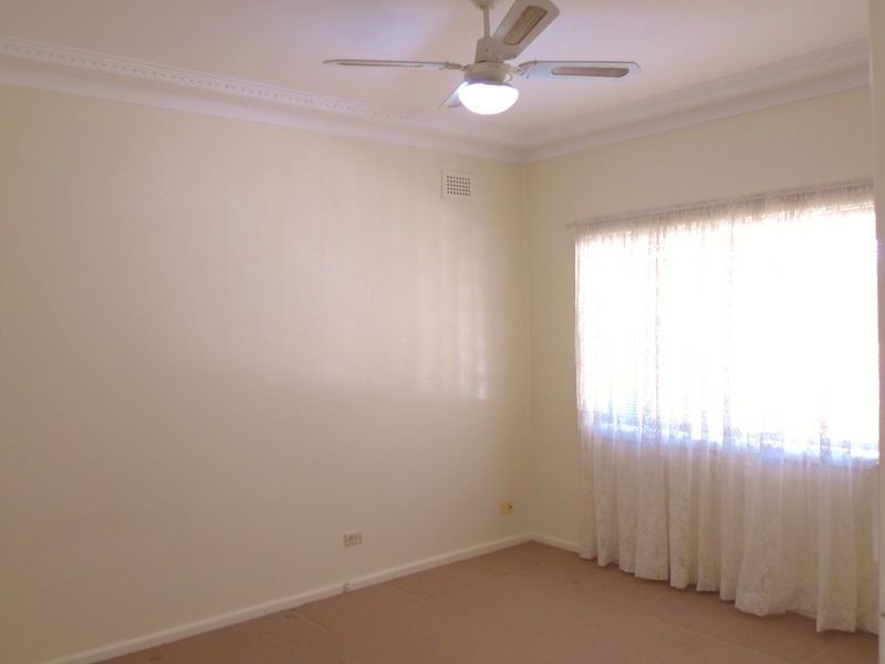 22 Premier Street, Toongabbie NSW 2146