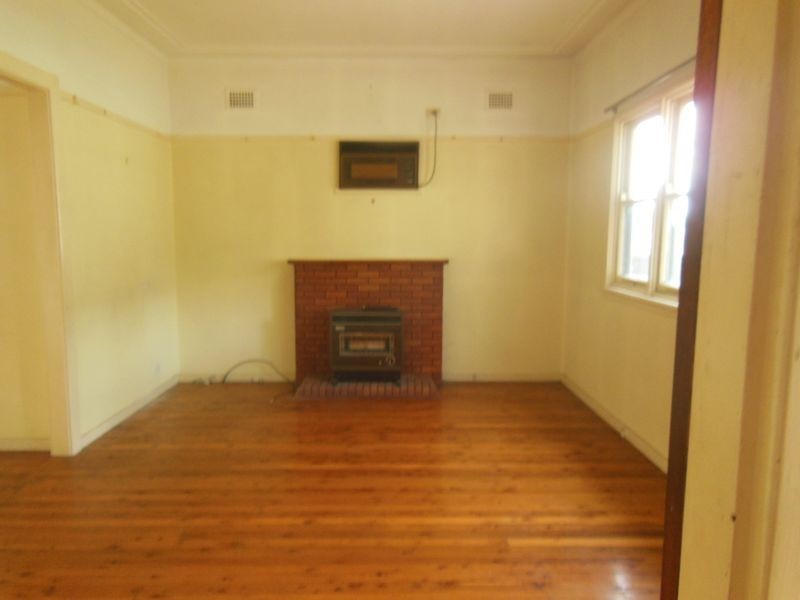 5 Linden Street, Toongabbie NSW 2146