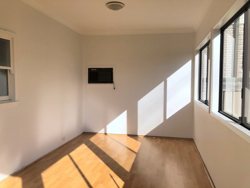 18 Harwood Street, Seven Hills NSW 2147