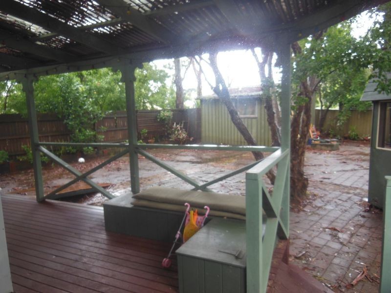 9 Linden Street, Toongabbie NSW 2146