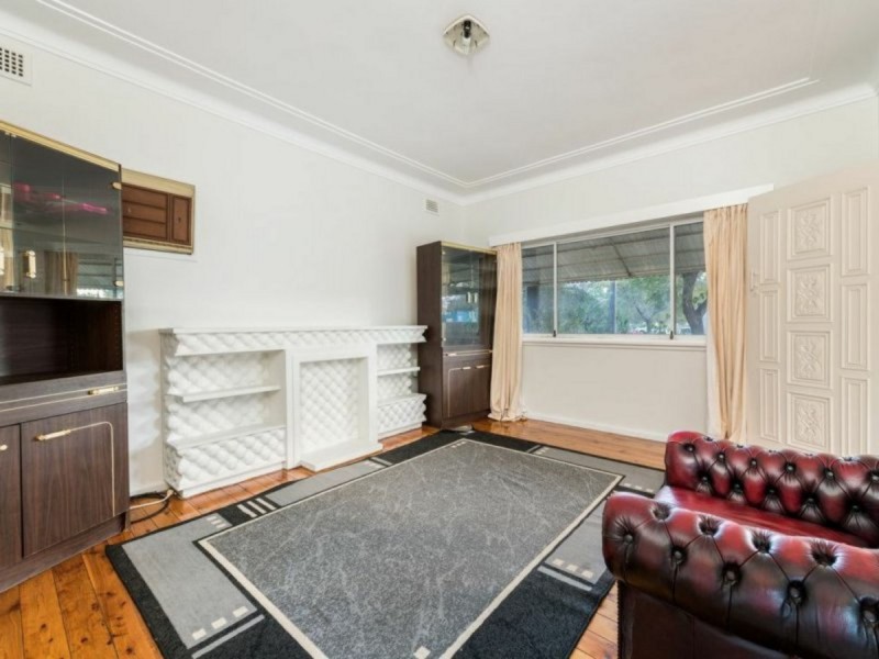 17 Orlando Crescent, Seven Hills NSW 2147