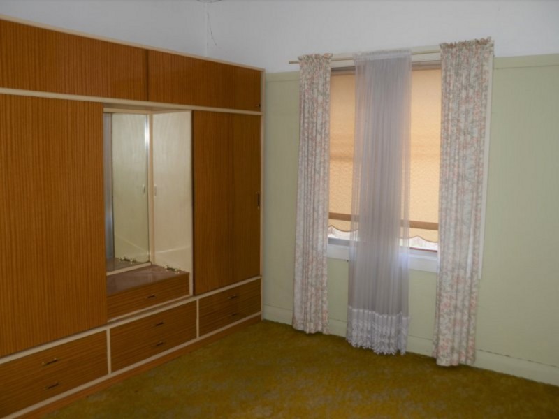 5 Gilba Road, Pendle Hill NSW 2145