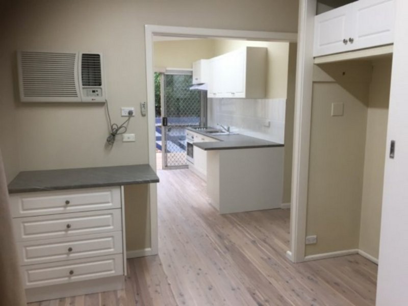 71a Bulli Road, Toongabbie NSW 2146