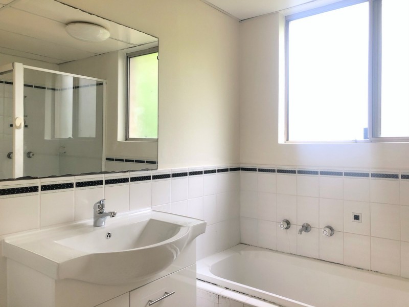 19/235 Targo Road, Toongabbie NSW 2146