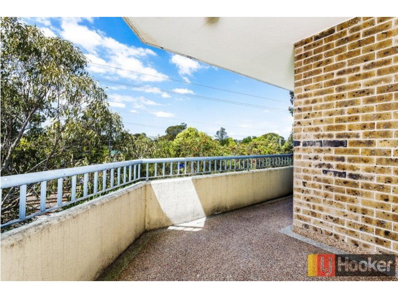 19/235 Targo Road, Toongabbie NSW 2146