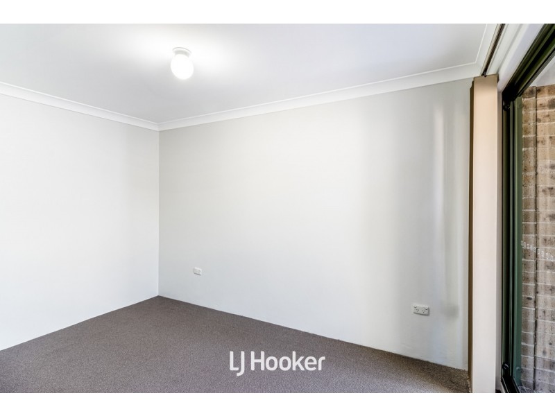 12/237-239 Targo Road, Toongabbie NSW 2146