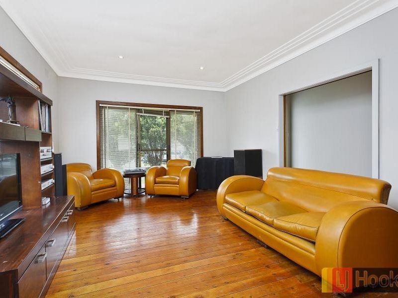 97 Binalong Road, Old Toongabbie NSW 2146