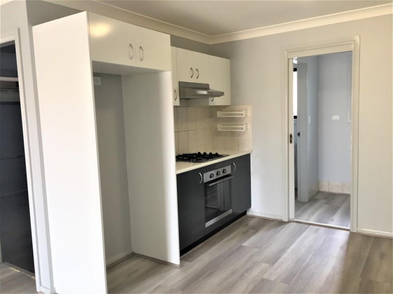 8/9-13 Valeria Street, Toongabbie NSW 2146