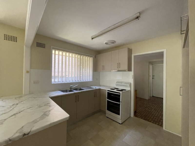 4 Kelvin Grove, Winston Hills NSW 2153